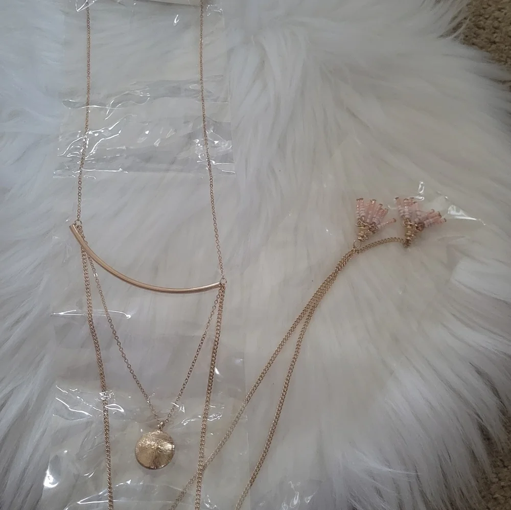 Mia Studio Boho Light Pink Gemstone & Beaded Necklace & Earring Matching Set
